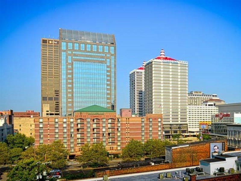 路易斯维尔市区万怡酒店 路易斯威尔 外观 照片