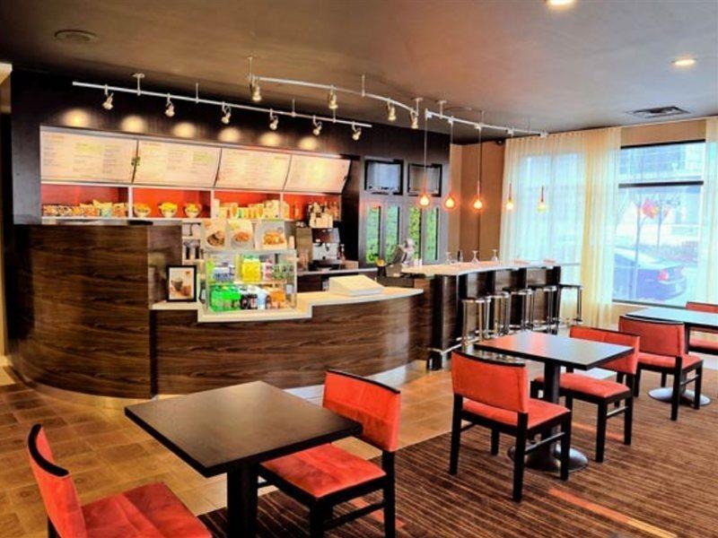 路易斯维尔市区万怡酒店 路易斯威尔 外观 照片
